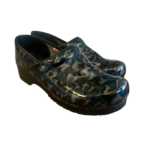 Sanita Shoes - Sanita Phantom Skull Pattern Women’s Multicolored Clogs 43